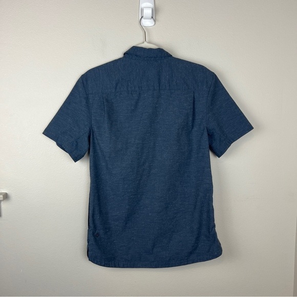 Lululemon Snap Front Short Sleeve Blue Shirt - Picture 3 of 4